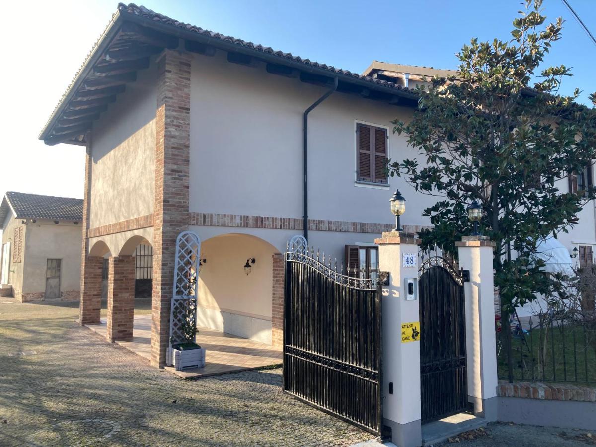 Casa Vacanze Martina Castagnole delle Lanze Zewnętrze zdjęcie